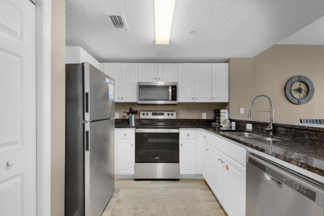 Aparthotel Majestic Beach Towers 1-1404 Panama City Beach